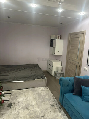 Продам однокомнатную (1-комн.) квартиру, Осенний б-р, 16к2, Москва г