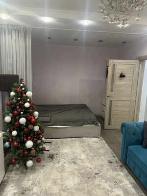 Продам однокомнатную (1-комн.) квартиру, Осенний б-р, 16к2, Москва г