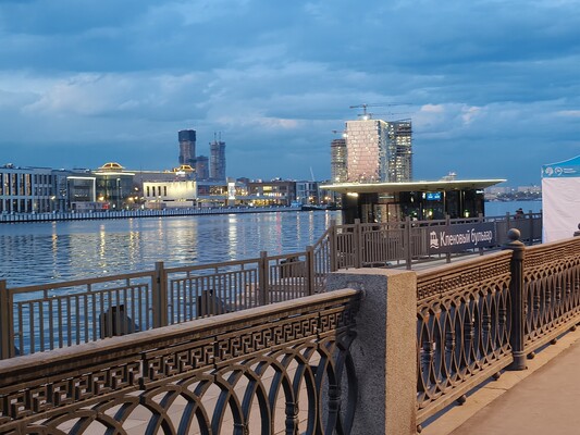 Продам двухкомнатную (2-комн.) квартиру, Кленовый б-р, 4, Москва г