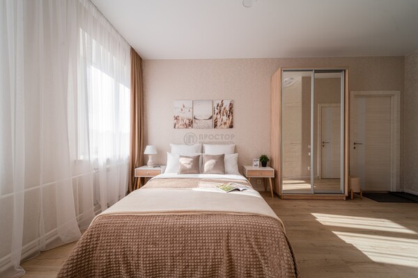 Продам двухкомнатную (2-комн.) квартиру, Буженинова ул, 22, Москва г