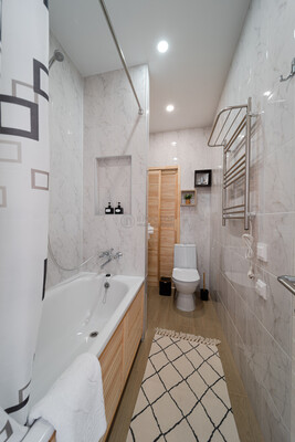 Продам двухкомнатную (2-комн.) квартиру, Буженинова ул, 22, Москва г