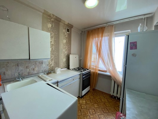 Продам однокомнатную (1-комн.) квартиру, Азовская ул, 14, Армавир г