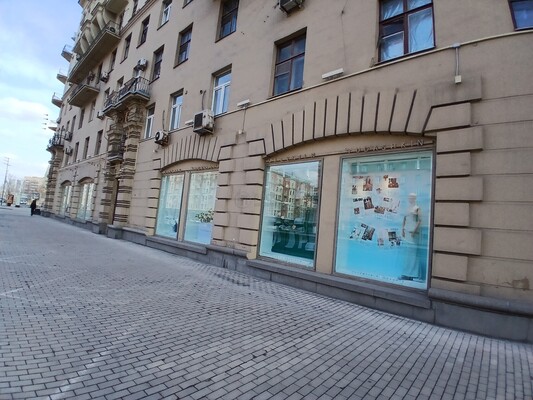 Продам коммерческое помещение 42,4 м2, Кутузовский пр-кт, 19, Москва г