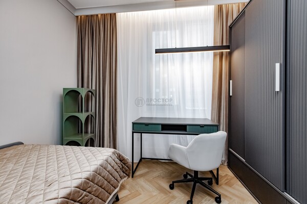 Продам трехкомнатную (3-комн.) квартиру, Шмитовский проезд, 39к6, Москва г