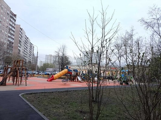 Продам трехкомнатную (3-комн.) квартиру, 800-летия Москвы ул, 32, Москва г