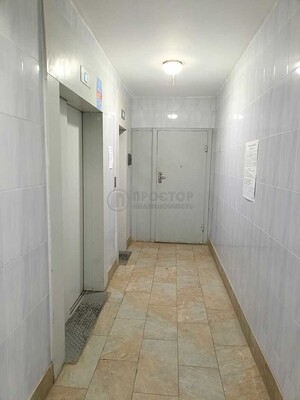 Продам трехкомнатную (3-комн.) квартиру, 800-летия Москвы ул, 32, Москва г