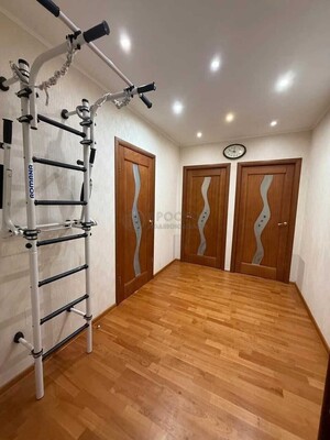 Продам трехкомнатную (3-комн.) квартиру, 800-летия Москвы ул, 32, Москва г