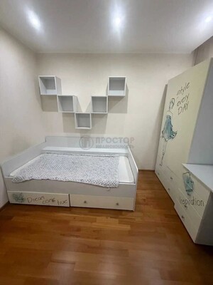 Продам трехкомнатную (3-комн.) квартиру, 800-летия Москвы ул, 32, Москва г