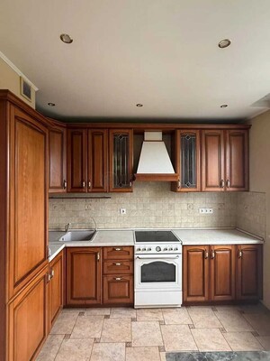 Продам трехкомнатную (3-комн.) квартиру, 800-летия Москвы ул, 32, Москва г