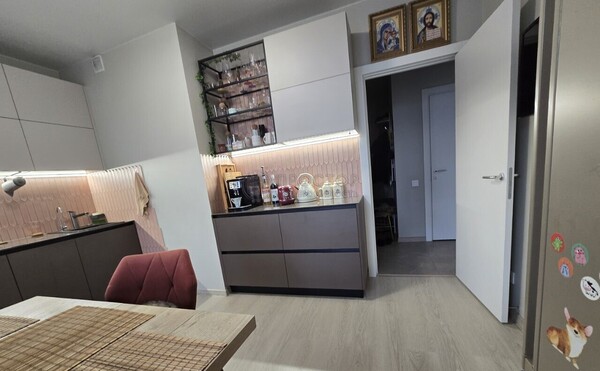 Продам двухкомнатную (2-комн.) квартиру, Дмитровское ш, 73Б, Москва г