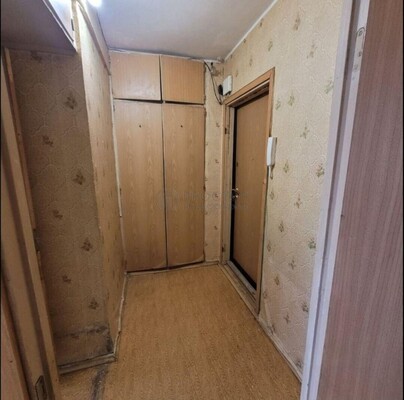 Продам однокомнатную (1-комн.) квартиру, Тарусская ул, 8, Москва г