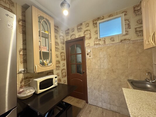 Продам двухкомнатную (2-комн.) квартиру, Большая Юшуньская ул, 6, Москва г