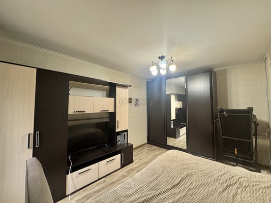 Продам двухкомнатную (2-комн.) квартиру, Большая Юшуньская ул, 6, Москва г