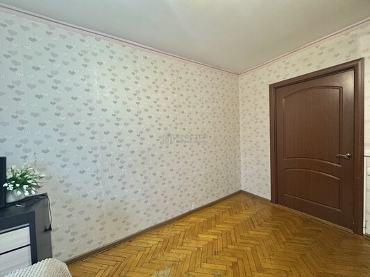 Продам двухкомнатную (2-комн.) квартиру, Большая Юшуньская ул, 6, Москва г