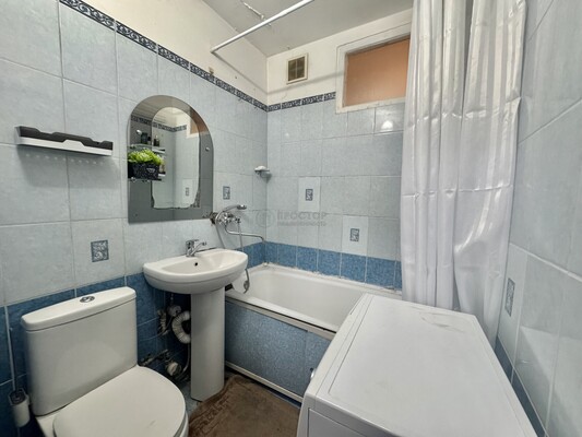 Продам двухкомнатную (2-комн.) квартиру, Большая Юшуньская ул, 6, Москва г