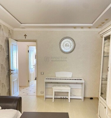 Продам трехкомнатную (3-комн.) квартиру, Севастопольский пр-кт, 51к2, Москва г