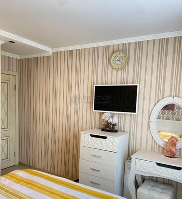 Продам трехкомнатную (3-комн.) квартиру, Севастопольский пр-кт, 51к2, Москва г