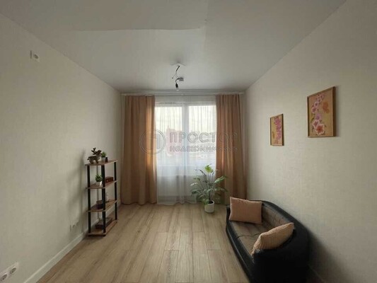 Продам однокомнатную (1-комн.) квартиру, Красного Маяка ул, 26А, Москва г