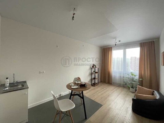 Продам однокомнатную (1-комн.) квартиру, Красного Маяка ул, 26А, Москва г