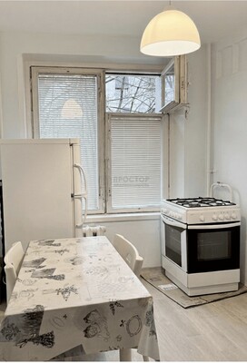 Продам однокомнатную (1-комн.) квартиру, 2-я Пугачевская ул, 10к2, Москва г