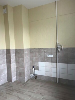 Продам трехкомнатную (3-комн.) квартиру, Алабяна ул, 10к2, Москва г