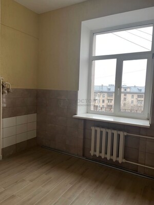 Продам трехкомнатную (3-комн.) квартиру, Алабяна ул, 10к2, Москва г