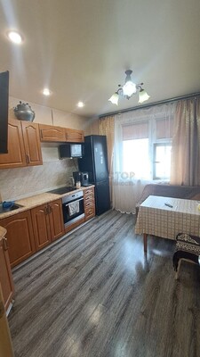 Продам двухкомнатную (2-комн.) квартиру, Комсомольский пр-кт, 10/1, Люберцы г
