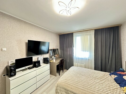 Продам двухкомнатную (2-комн.) квартиру, Покровская ул, 17к3, Москва г