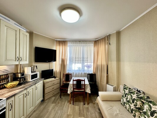 Продам двухкомнатную (2-комн.) квартиру, Покровская ул, 17к3, Москва г