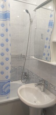 Продам однокомнатную (1-комн.) квартиру, Центральная ул, 22, Володарского п