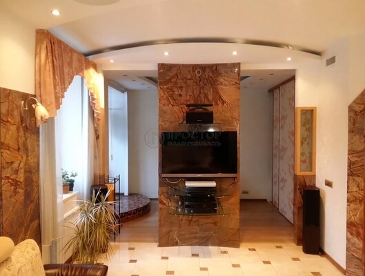 Продам трехкомнатную (3-комн.) квартиру, Винокурова ул, 5/6к1, Москва г