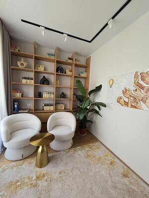 Продам многокомнатную квартиру, Янковского ул, 1к1, Москва г