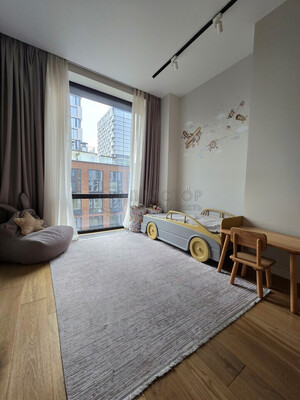 Продам многокомнатную квартиру, Янковского ул, 1к1, Москва г