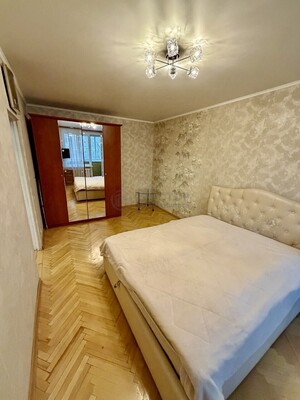 Продам однокомнатную (1-комн.) квартиру, Малая Пироговская ул, 23, Москва г