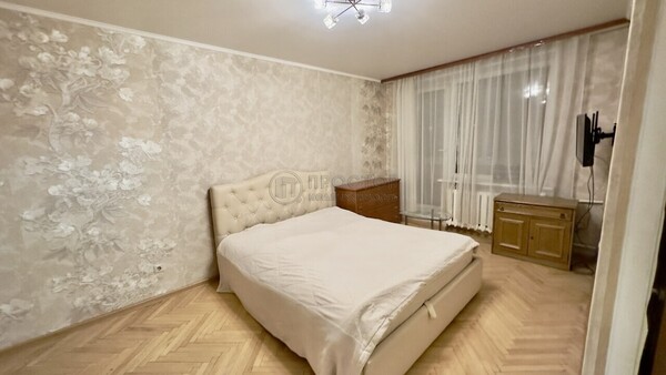 Продам однокомнатную (1-комн.) квартиру, Малая Пироговская ул, 23, Москва г