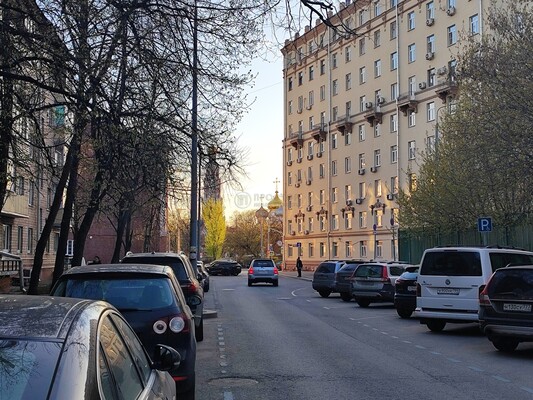 Продам однокомнатную (1-комн.) квартиру, Малая Пироговская ул, 23, Москва г