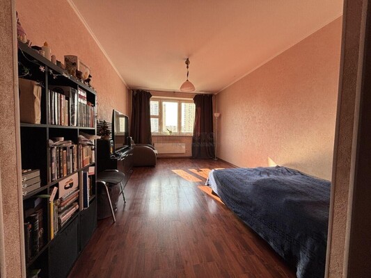 Продам однокомнатную (1-комн.) квартиру, Окская ул, 3к2, Москва г