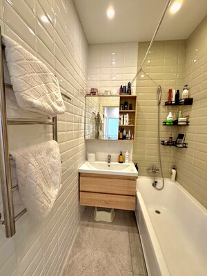 Продам двухкомнатную (2-комн.) квартиру, Берзарина ул, 32, Москва г