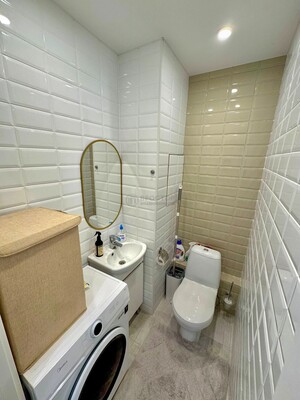 Продам двухкомнатную (2-комн.) квартиру, Берзарина ул, 32, Москва г