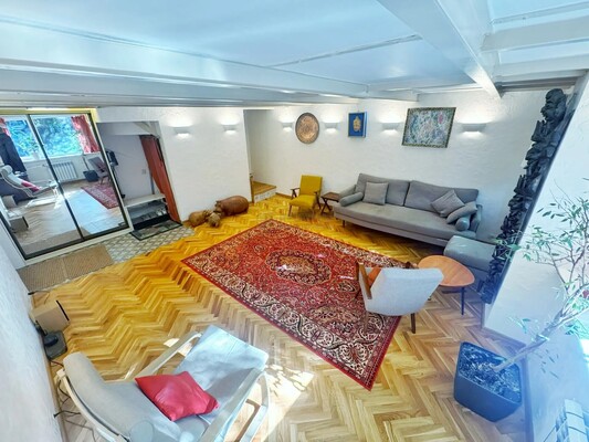 Продам трехкомнатную (3-комн.) квартиру, Домодедовская ул, 4, Москва г