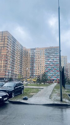 Продам трехкомнатную (3-комн.) квартиру, Молодежный (Пригород Лесное мкр.) б-р, 10, Мисайлово д