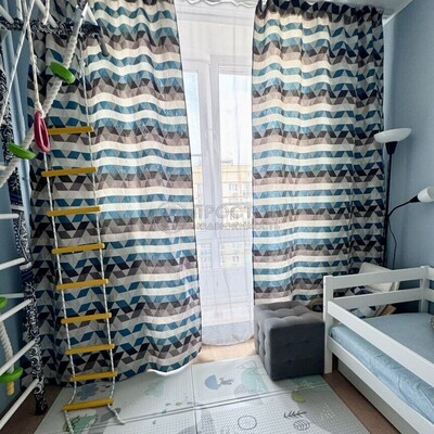 Продам трехкомнатную (3-комн.) квартиру, Молодежный (Пригород Лесное мкр.) б-р, 10, Мисайлово д