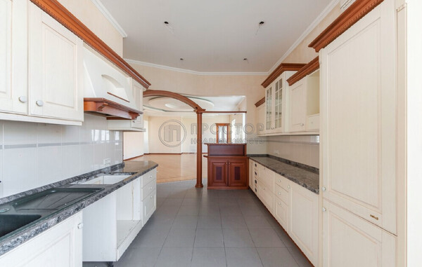 Продам многокомнатную квартиру, Ломоносовский пр-кт, 7к5, Москва г