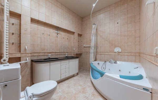 Продам многокомнатную квартиру, Ломоносовский пр-кт, 7к5, Москва г