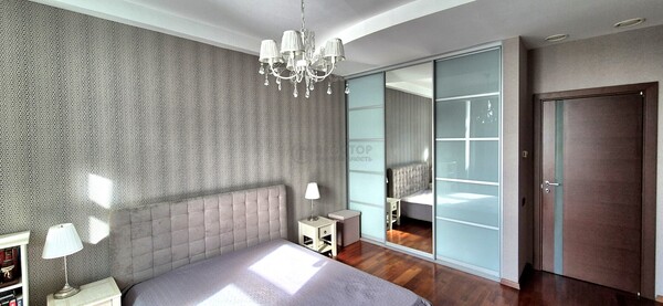 Продам трехкомнатную (3-комн.) квартиру, Авиационная ул, 79, Москва г