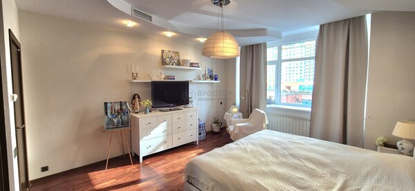 Продам трехкомнатную (3-комн.) квартиру, Авиационная ул, 79, Москва г