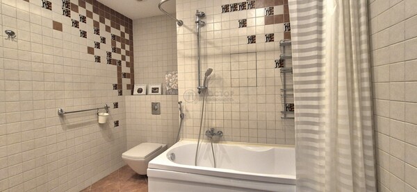 Продам трехкомнатную (3-комн.) квартиру, Авиационная ул, 79, Москва г