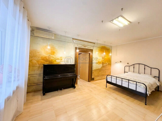 Продам двухкомнатную (2-комн.) квартиру, Кастанаевская ул, 13, Москва г