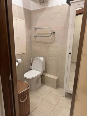 Продам двухкомнатную (2-комн.) квартиру, Кастанаевская ул, 13, Москва г