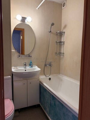 Продам однокомнатную (1-комн.) квартиру, Бирюлёвская ул, 58к1, Москва г